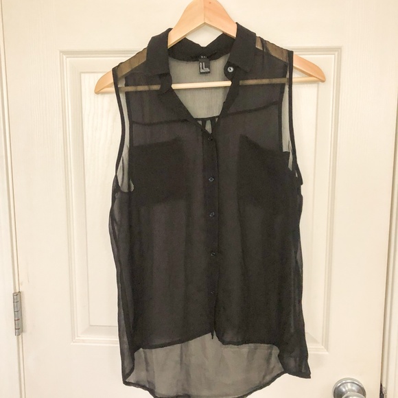 Forever 21 Tops - ✨4 for $15✨ Forever 21 Chiffon Black Tank Top